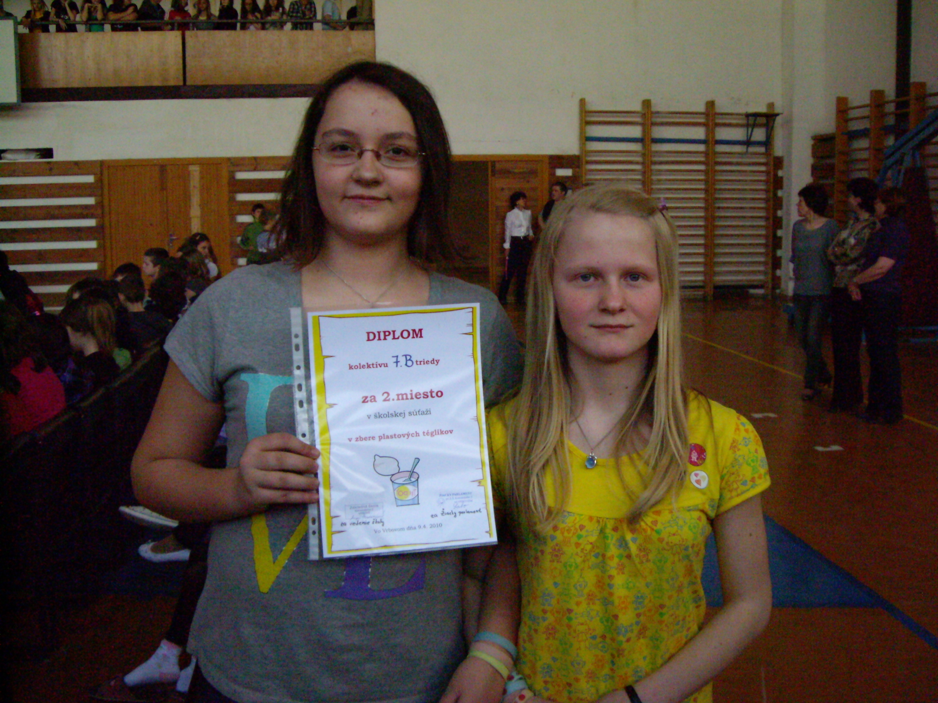 2. miesto v zbere plastových teglíkov získala 7.B